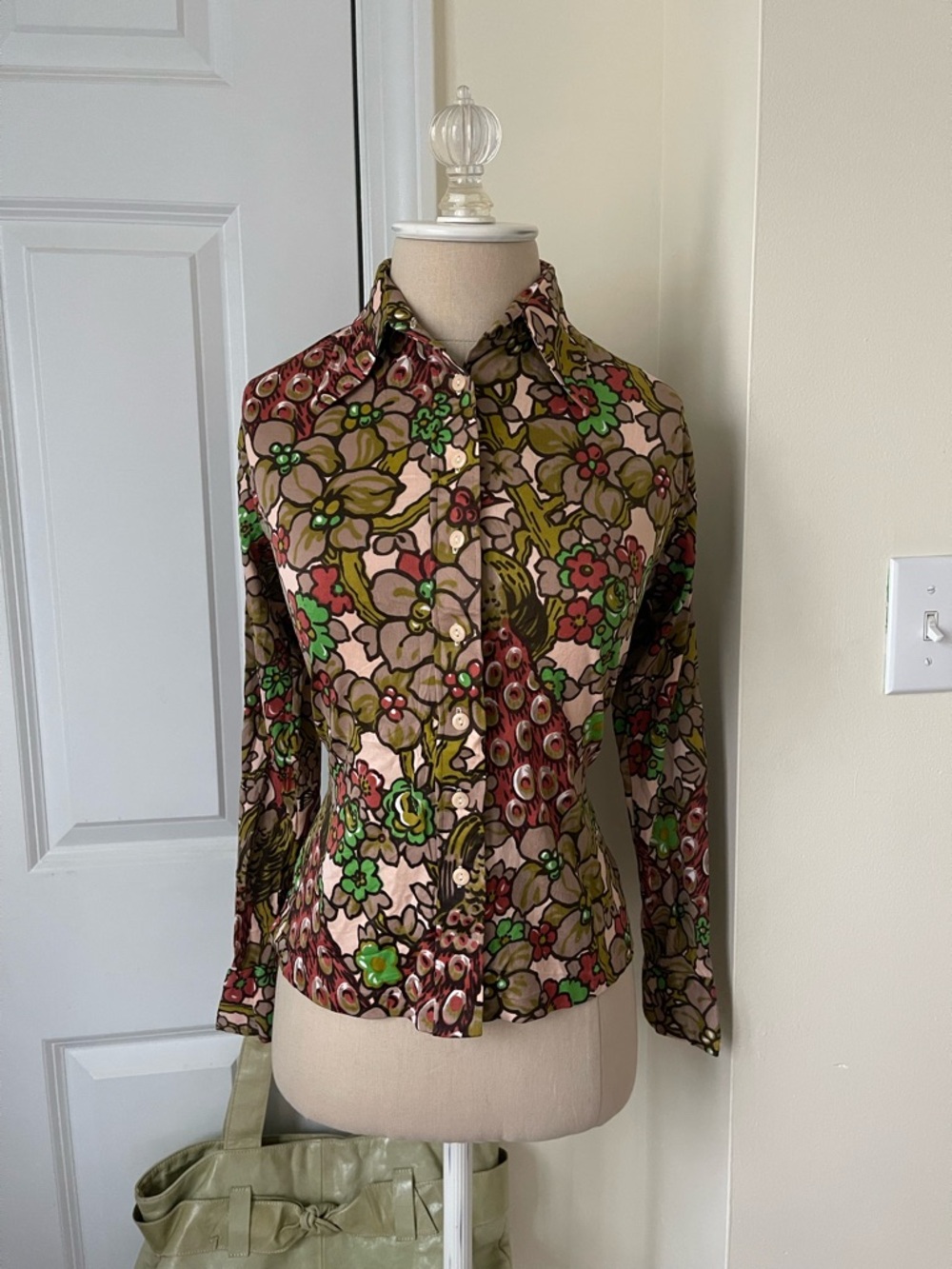 Vintage 70s Floral Button-Front Women’s Top